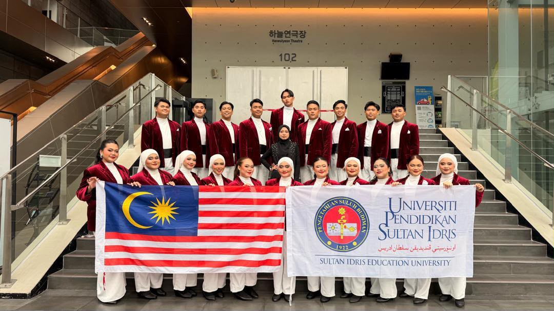Malaysia’s deVokalis UPSI Crowned Champions In South Korea, Wins RM17,000 After Eight Months Of Training!